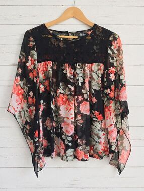 INNY Floral Lace Yoke Top Size L